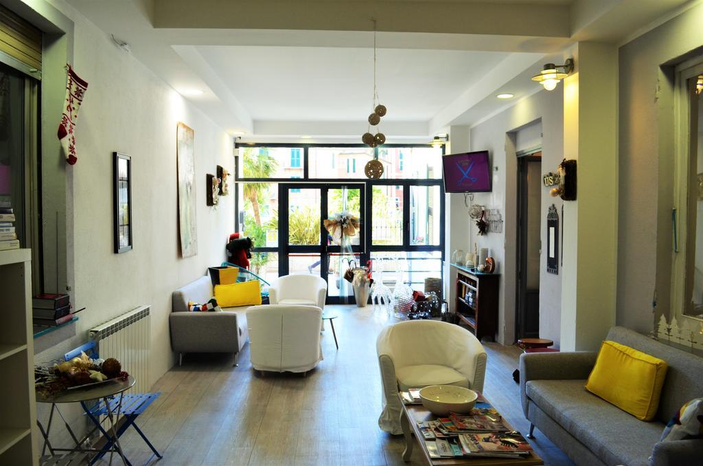 Hotel Spot วาราซเซ ภายนอก รูปภาพ