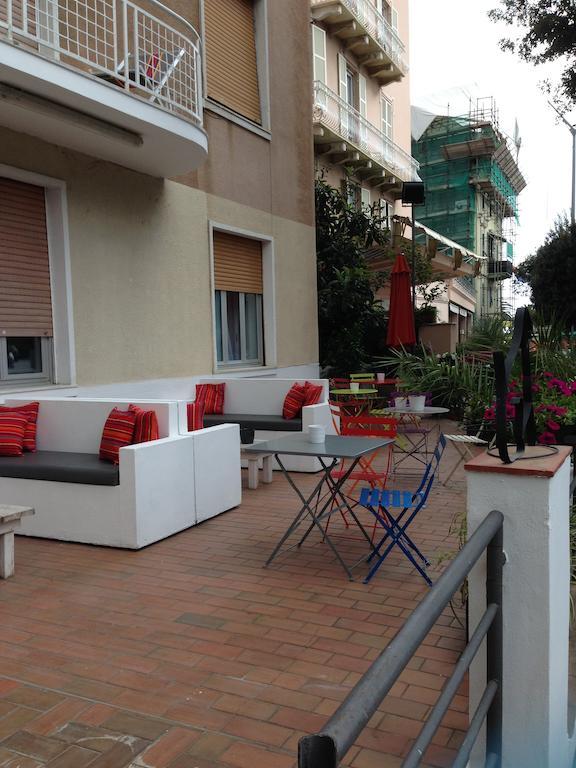 Hotel Spot วาราซเซ ภายนอก รูปภาพ